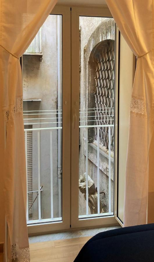 La Casa Blu Nel Cuore Storico Di Napoli Luaran gambar